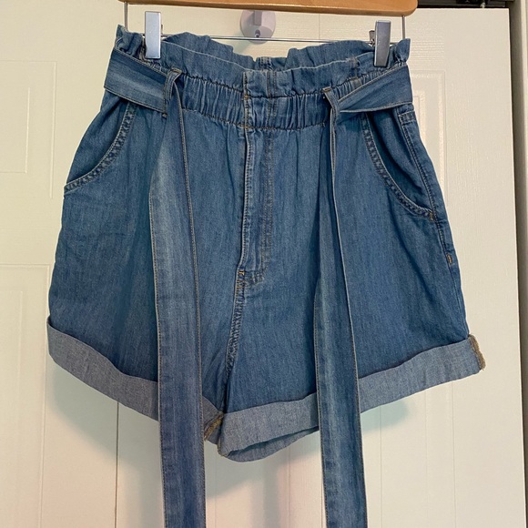 H&M jean shorts size 6 - Picture 5 of 5